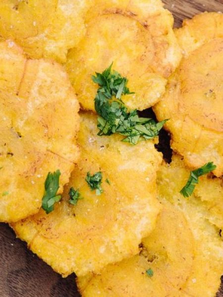 Roofeeo’s Tostones (Fried Green Plantains)