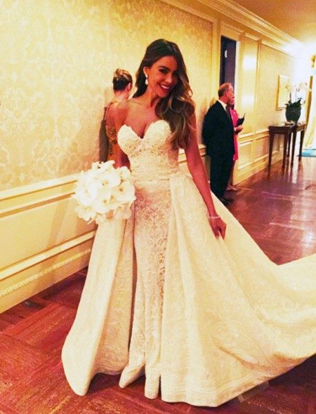 See Sofia Vergara’s  Wedding Dress