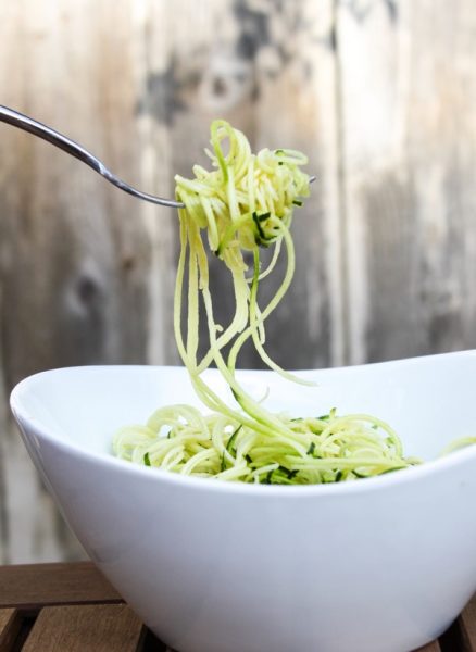 Zucchini pasta salad with creamy cashew sauce