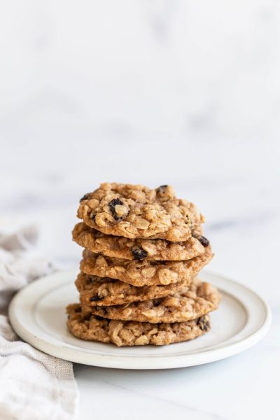 Chewy Vegan Oatmeal Raisin Cookies