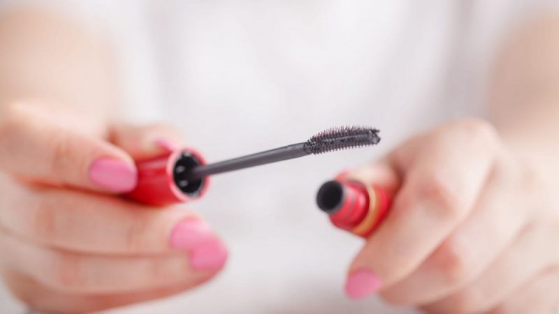 Can You Fix Dried Out Mascara?