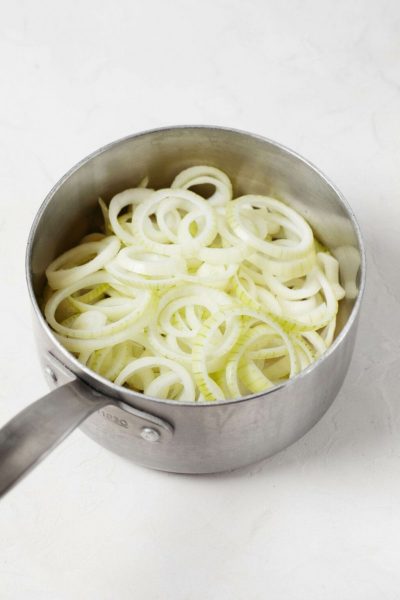 Classic Vegan French Onion Soup